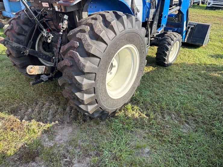 new-holland-workmaster-35-image-8