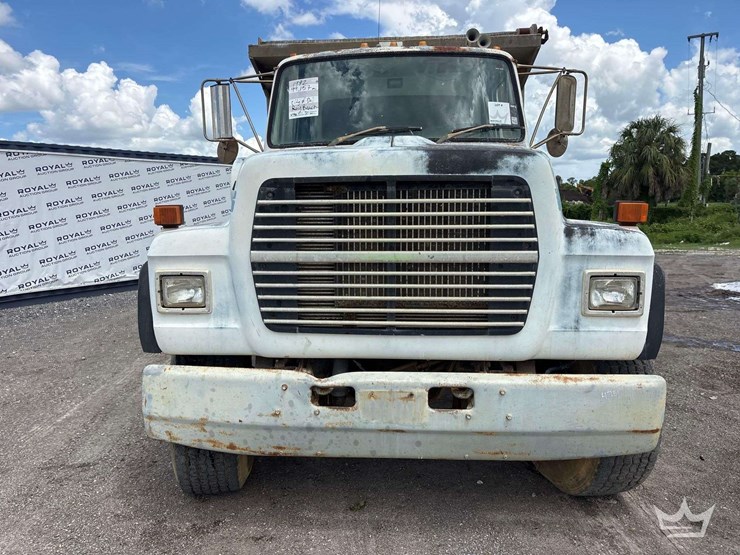 1993-ford-lt9000-image-31