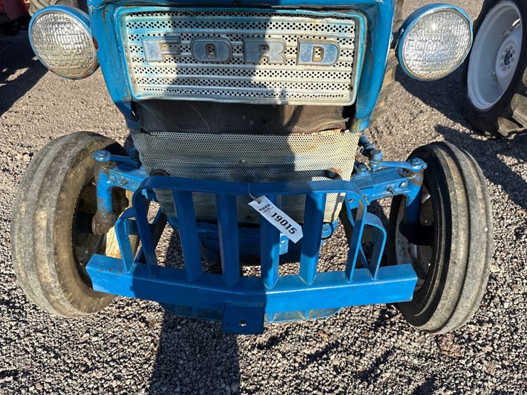 ford-3000-image-4