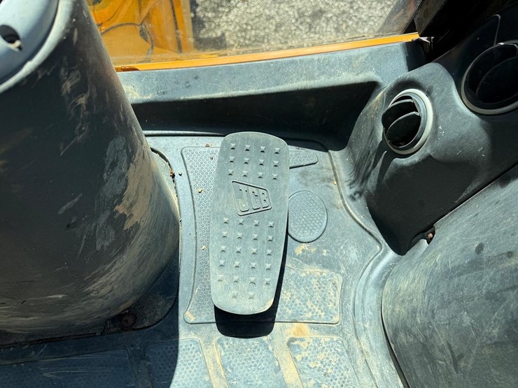 jcb-214-image-23