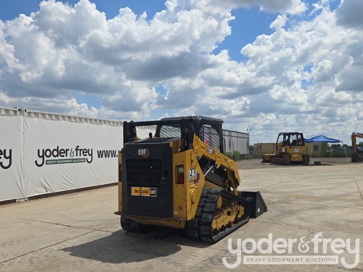 2023-caterpillar-259d3-image-5