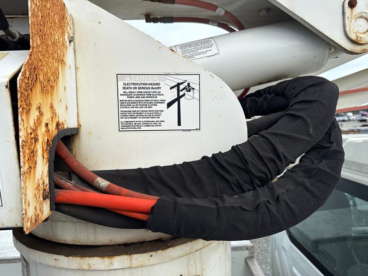 2008-international-durastar-4300-image-46