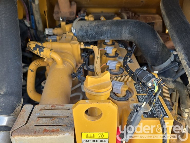2023-caterpillar-259d3-image-34