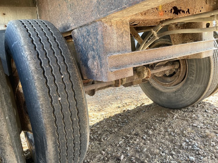 #1324-•-flatbed-semi-trailer-**parts-only**-(no-title)-image-19