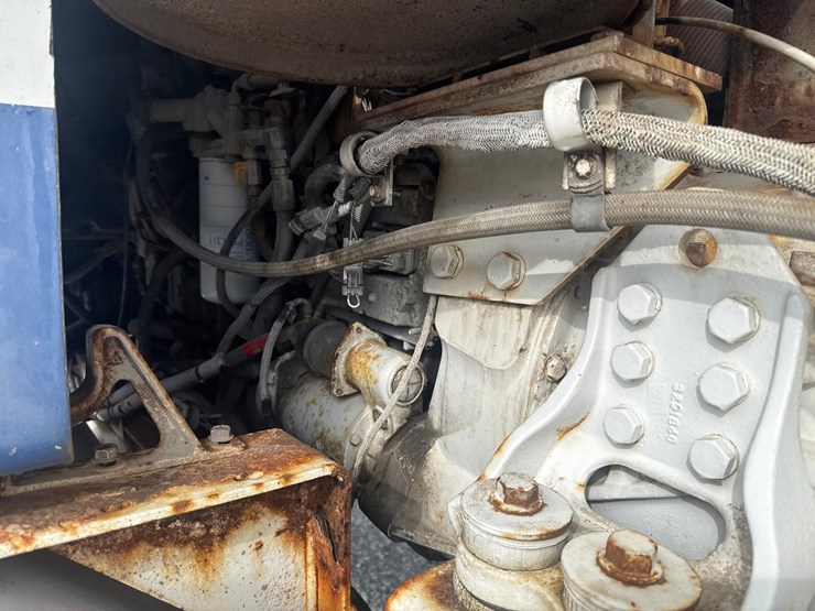 2004-caterpillar-c13-image-65