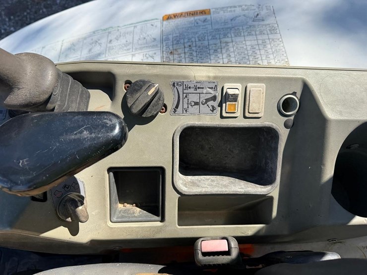 2015-bobcat-e35-image-23