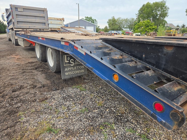#3269-•-30'-tandem-axle-flatbed-trailer-image-20