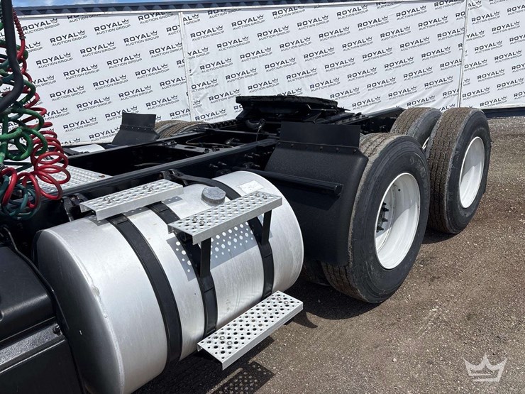 2019-international-lt-image-19