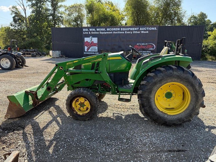 2018-john-deere-4066m-image-1