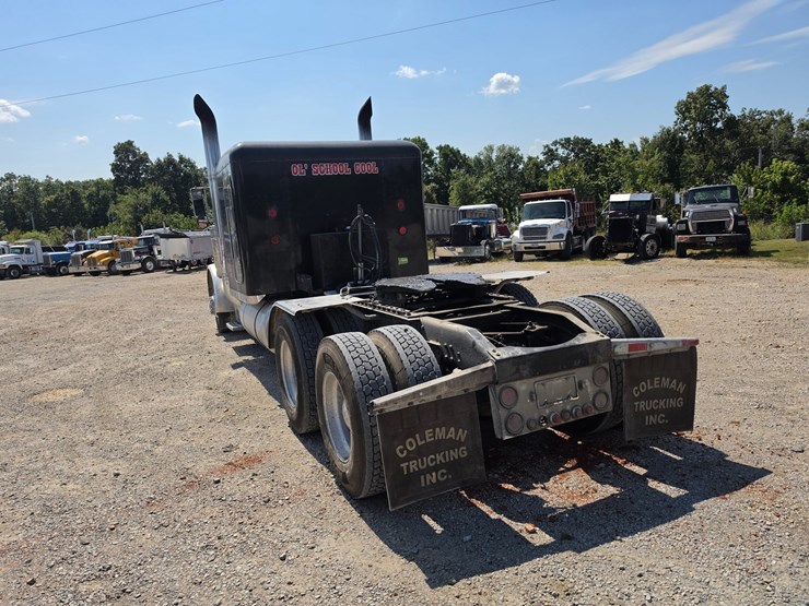 1992-peterbilt-379-image-8