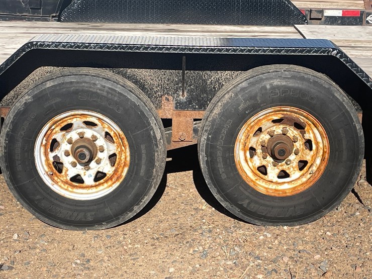 #1313-•-2012-pjtr-flatbed-trailer-(has-mn-title)-image-10