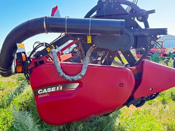 2020-case-ih-3162-image-3