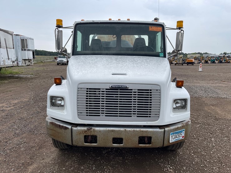 #1458-•-2001-freightliner-flatbed-truck-with-vac-excavator-system-(has-mn-title)-image-8