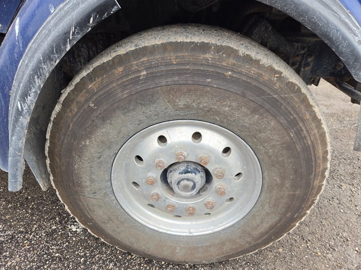 2002-sterling-l9500-image-75