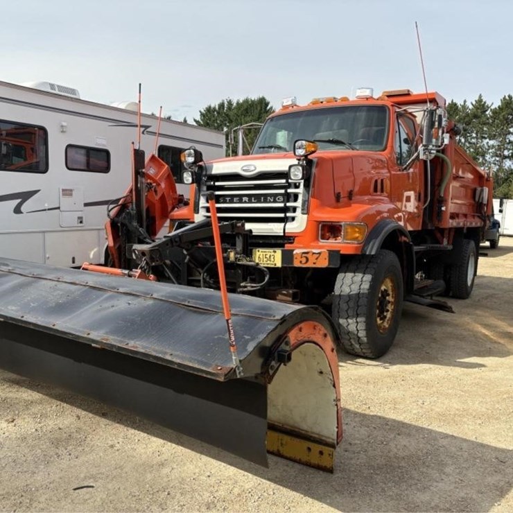 2002 STERLING LT9513