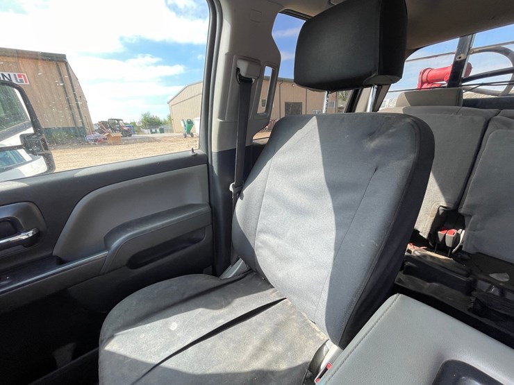 #1472-•-2019-gmc-sierra-pickup-truck-(has-mn-title)-image-33