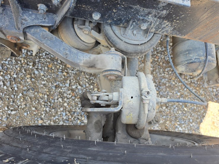 2005-peterbilt-379-image-49