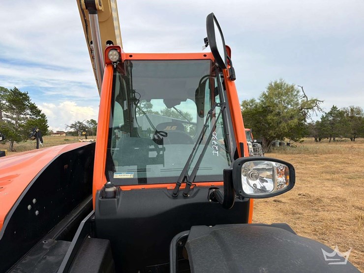2023-jlg-ag925-8,000lbs-rough-terrain-telehandler-image-23