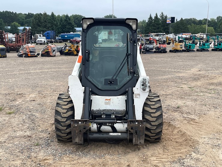 #1061-•-2017-bobcat-s630-skid-steer-image-3