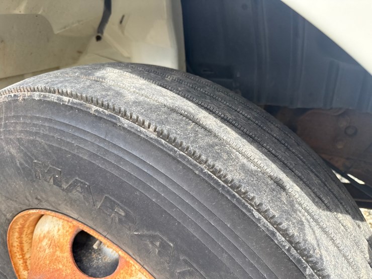 2008-international-durastar-4300-image-84