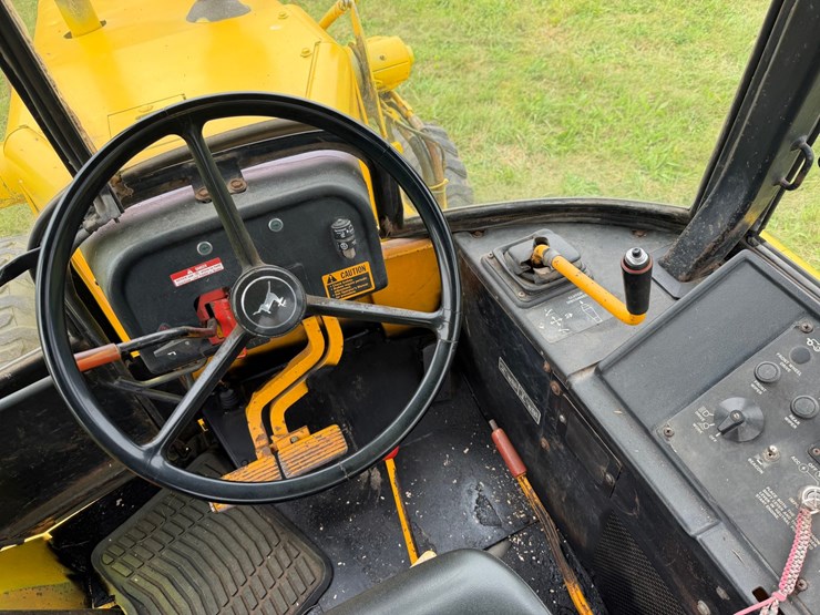 deere-310c-image-36