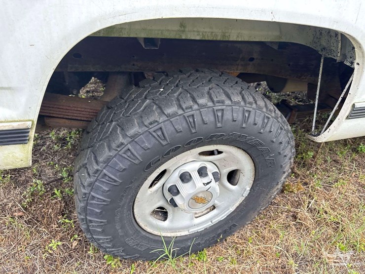2000-chevrolet-3500-image-21