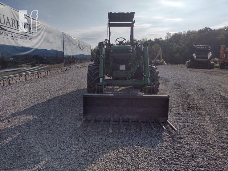 john-deere-6210-image-2
