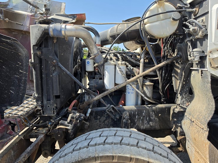 1997-mack-ch600-image-53