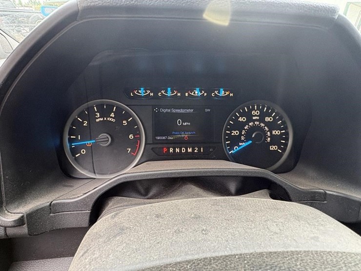2015-ford-f150-image-10
