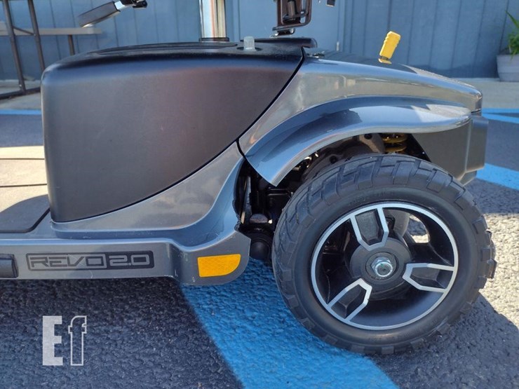 21-pride-mobility-scooter^book^-image-10