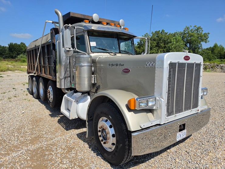 2005-peterbilt-379-image-12