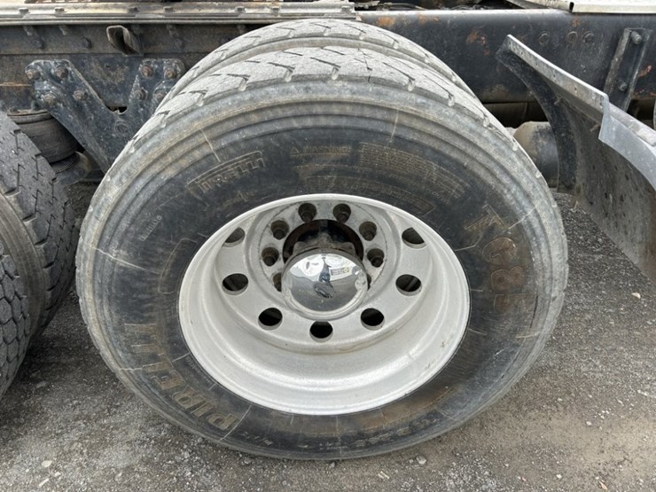 2006-kenworth-w900-image-31