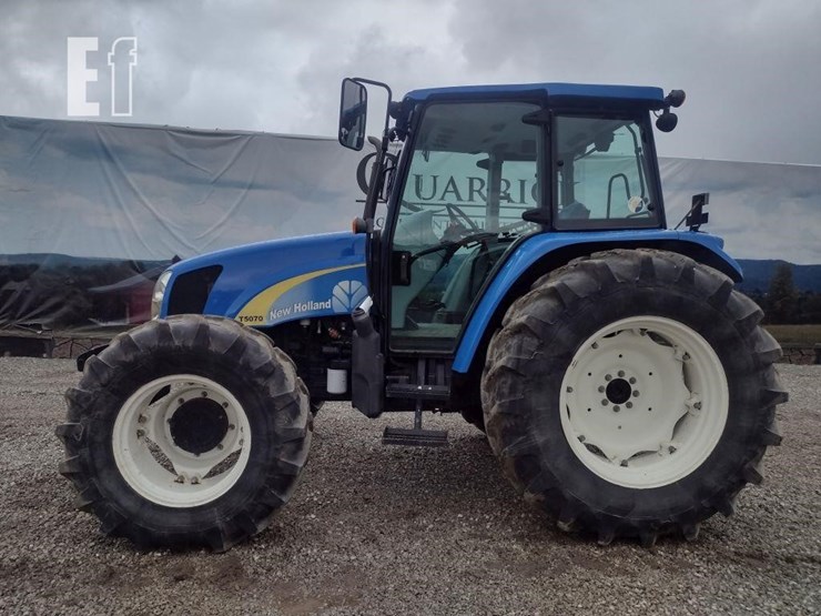 2011-new-holland-t5070-image-1