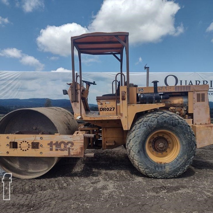 CASE 1102PD
