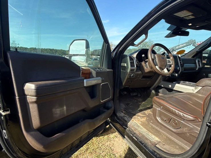 2017-ford-f250-king-ranch-image-9