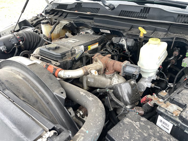 #1469-•-2015-ram-4500-service-truck-(has-mn-title)-image-38