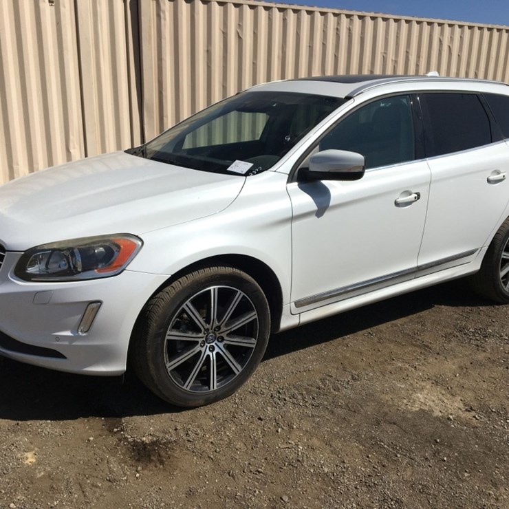 2017 VOLVO XC60