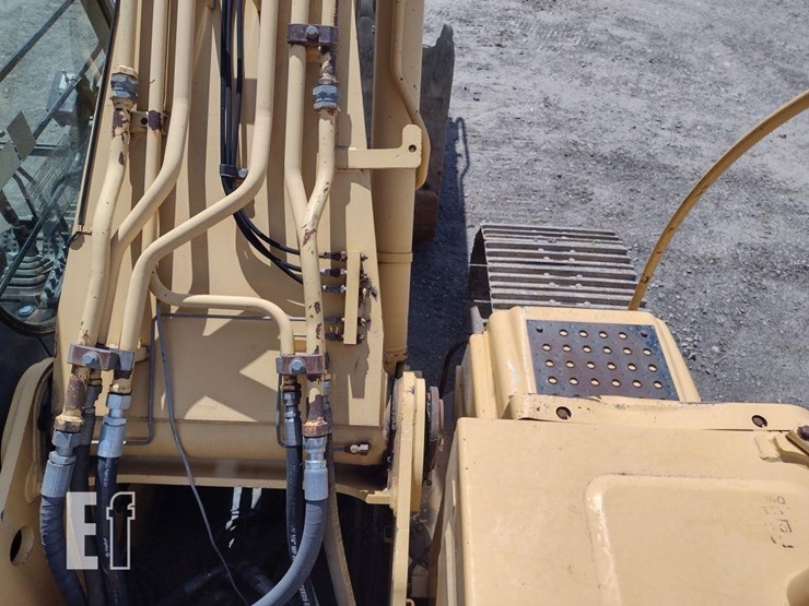 deere-270c-lc-image-37