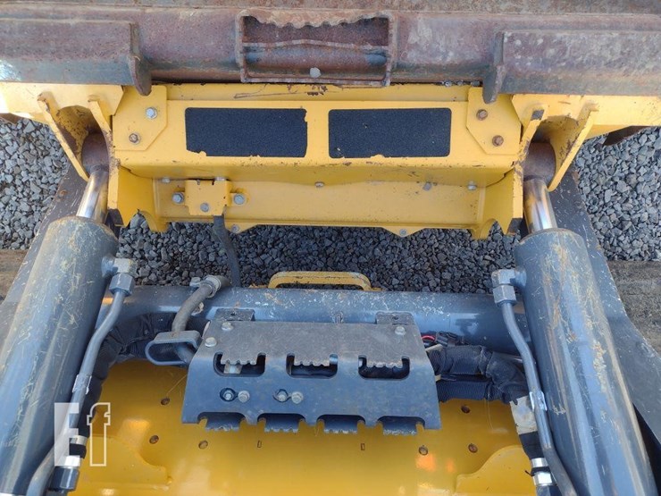 deere-333g-image-21