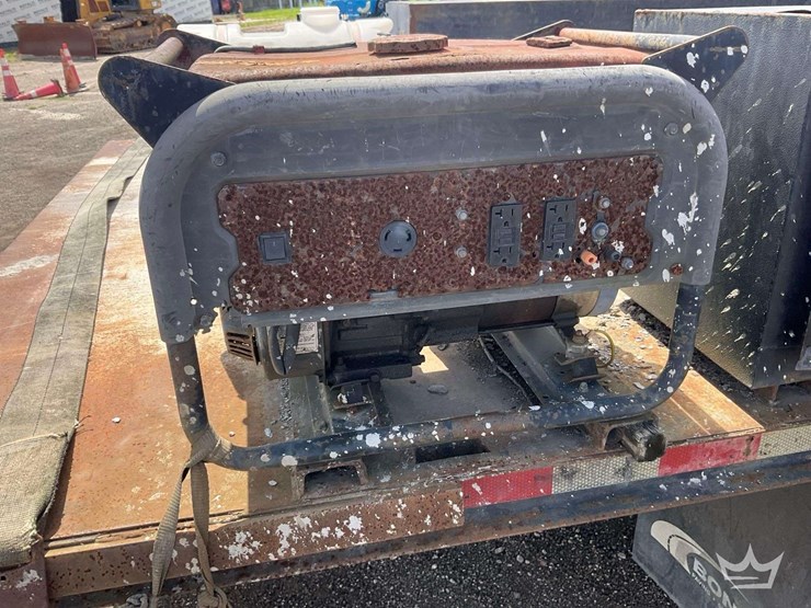 2009-utility-flatbed-image-31