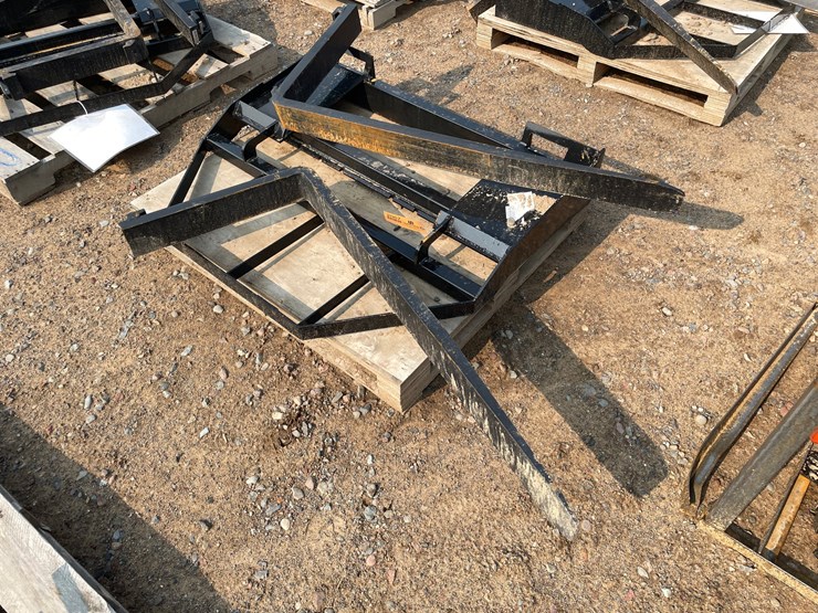 #2067-•-2026-mower-king-skid-steer-forks-image-1