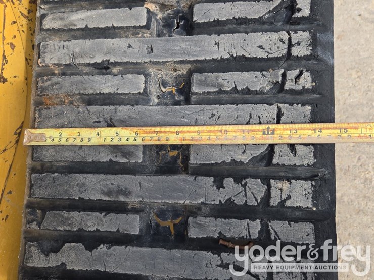 2019-caterpillar-259d3-image-15