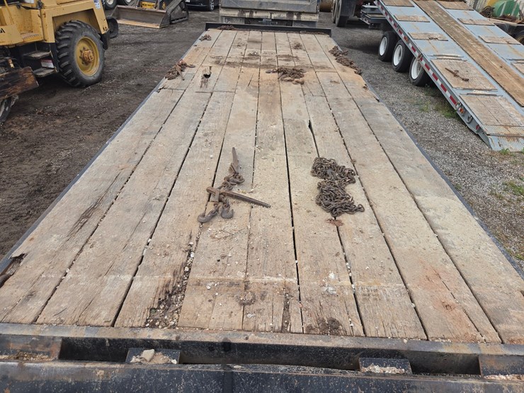 #3269-•-30'-tandem-axle-flatbed-trailer-image-28