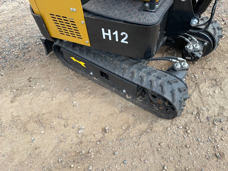 #5543-•-2026-h12-mini-excavator-image-6