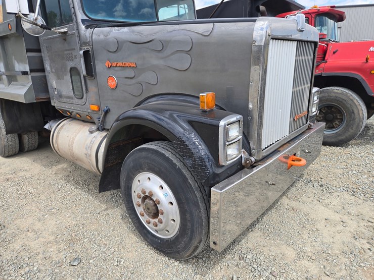 #1803-•-1987-international-tandem-axle-dump-truck-image-12