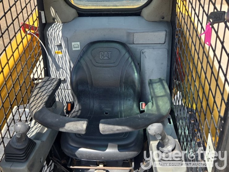 2023-caterpillar-259d3-image-42