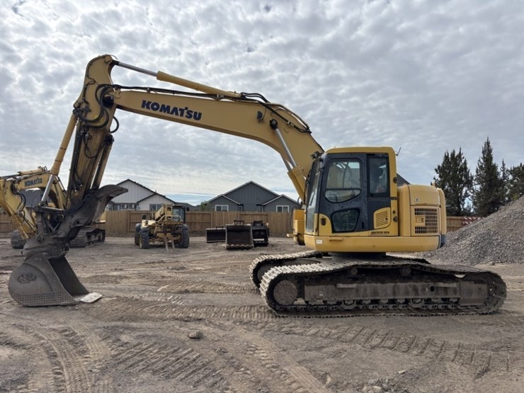 2013-komatsu-pc228us-lc-8-image-2
