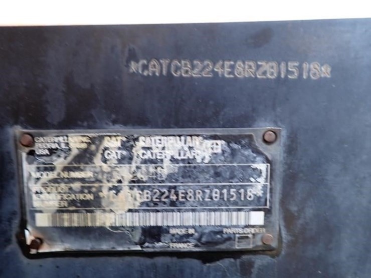 2002-caterpillar-cb-224d-image-25