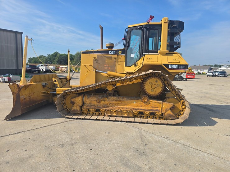 2002-caterpillar-d6m-lgp-image-4