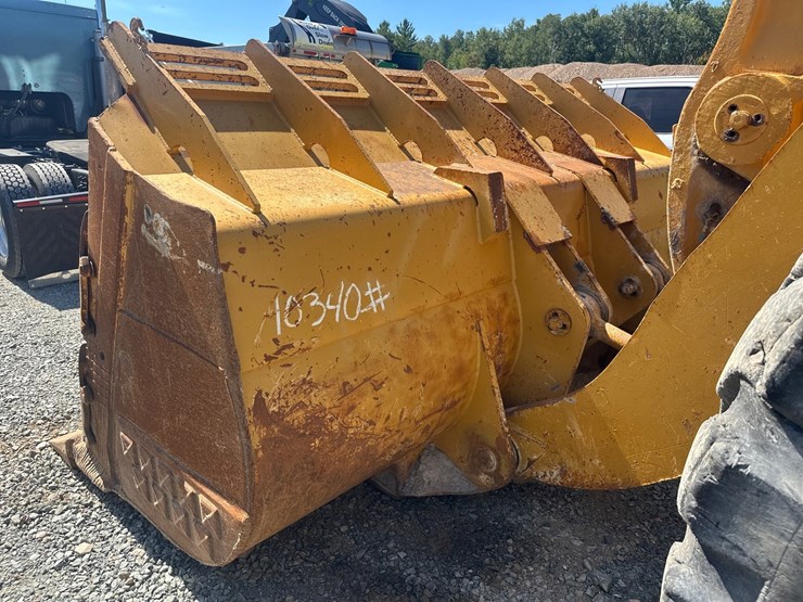 caterpillar-988f-image-12